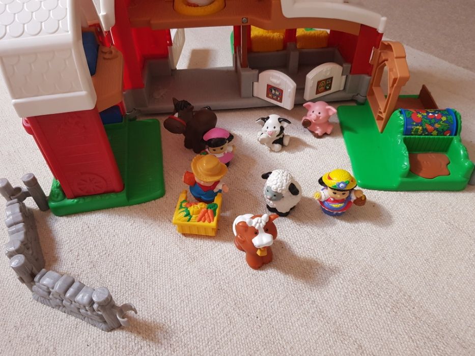 Quinta da Fisher Price, com animais, bonecos e Acessórios