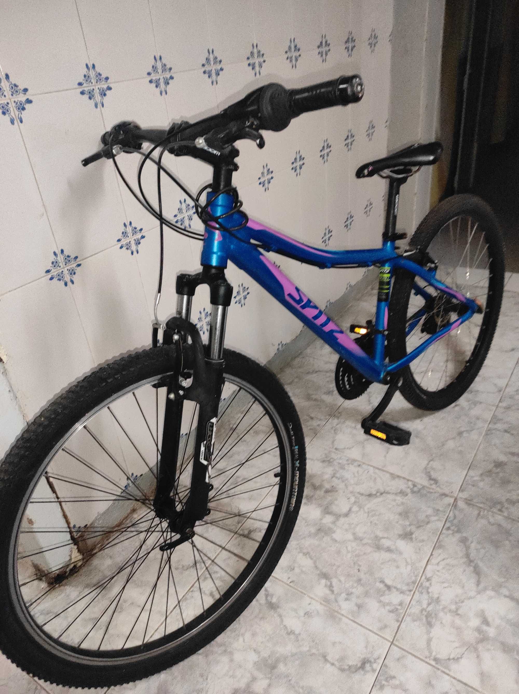 Vendo bicicleta, motivo está parada não estou a usar