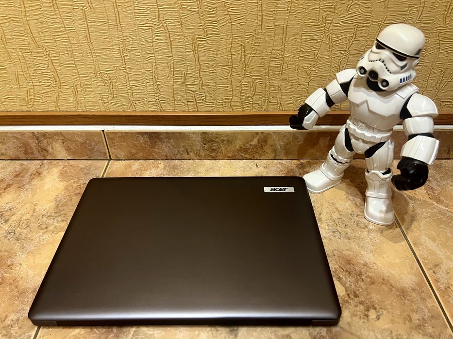 Продам ноутбук Acer TravelMate TMX349-M37 UT