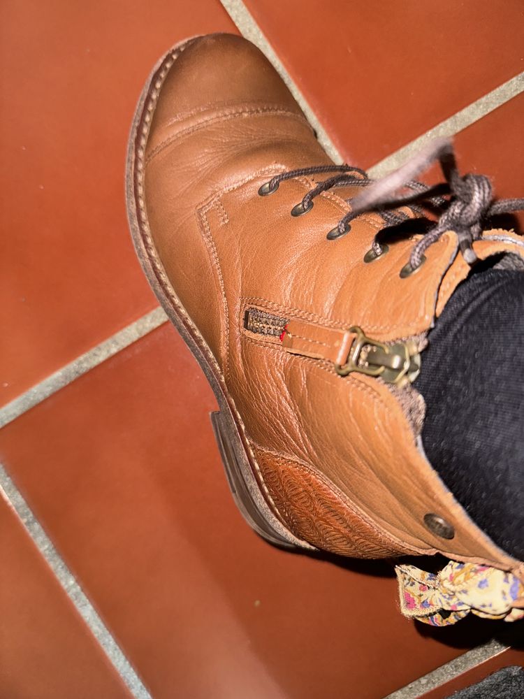 Botas camel pele goodstep , saoatos max como novas