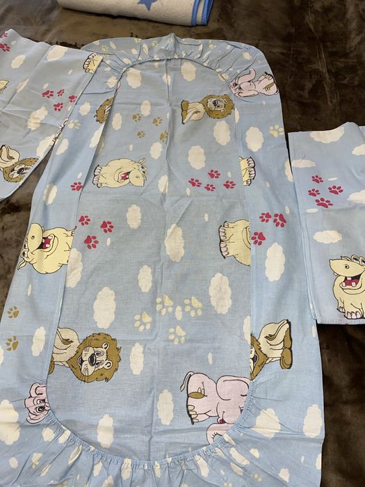 Ковдра в дитяче ліжко. Комплект білизни дитяче