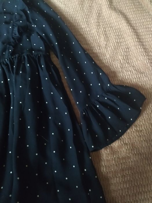 Sukienki rozmiar 146/152