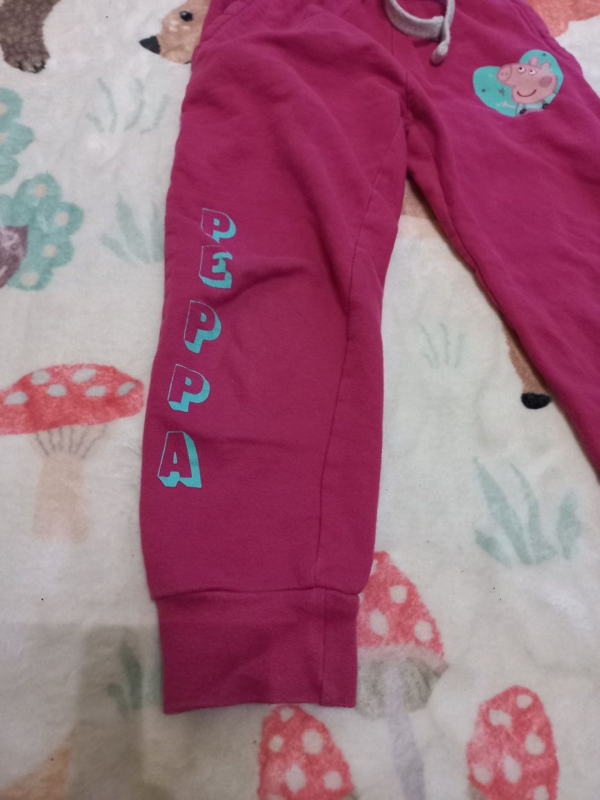 Spodnie dresowe różowe Świnka Peppa, Peppa Pig 110 116