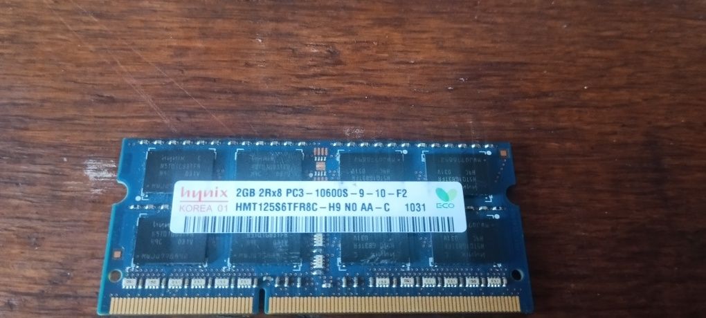 Оперативна пам'ять DDR 3 4 gb