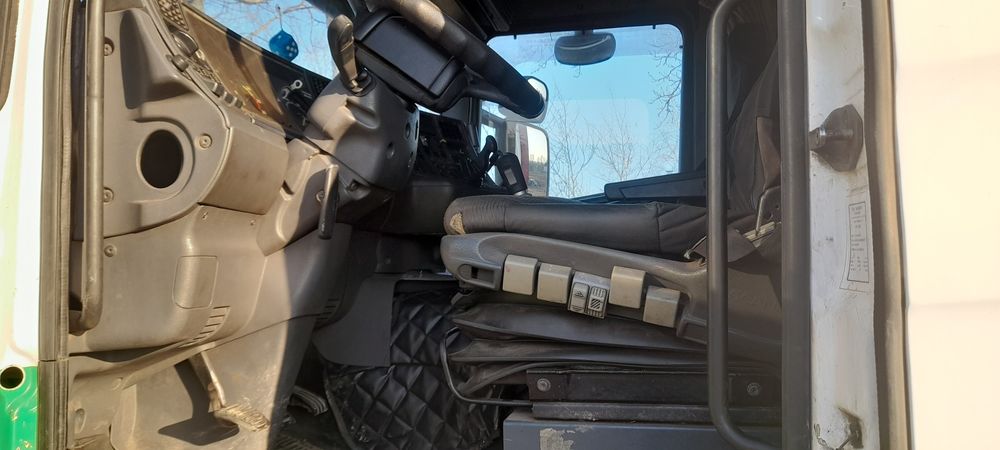 Продам SKANIA 124L 400, 1998р 
Машина повністю на ходу мотор після пов