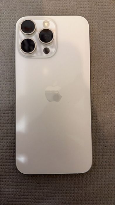 Iphone 15 pro max 256 gb como novo