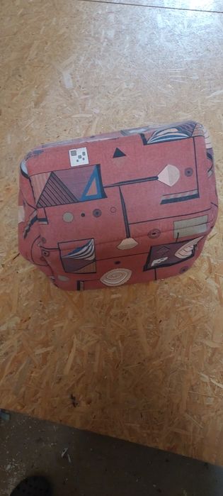 Materiałowa buda dla psa