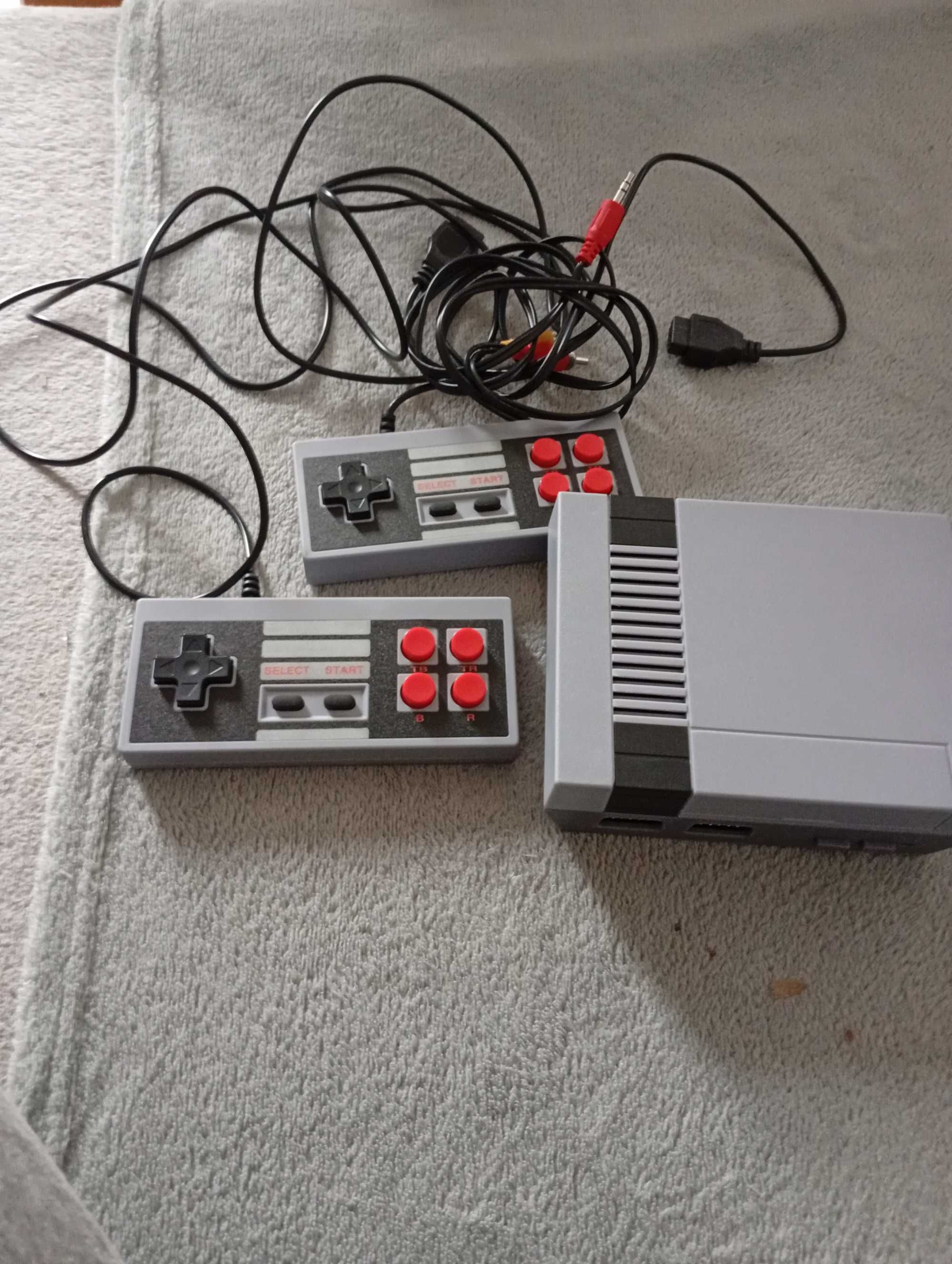 Mini konsola retro game przenośny Pegasus 620 gier