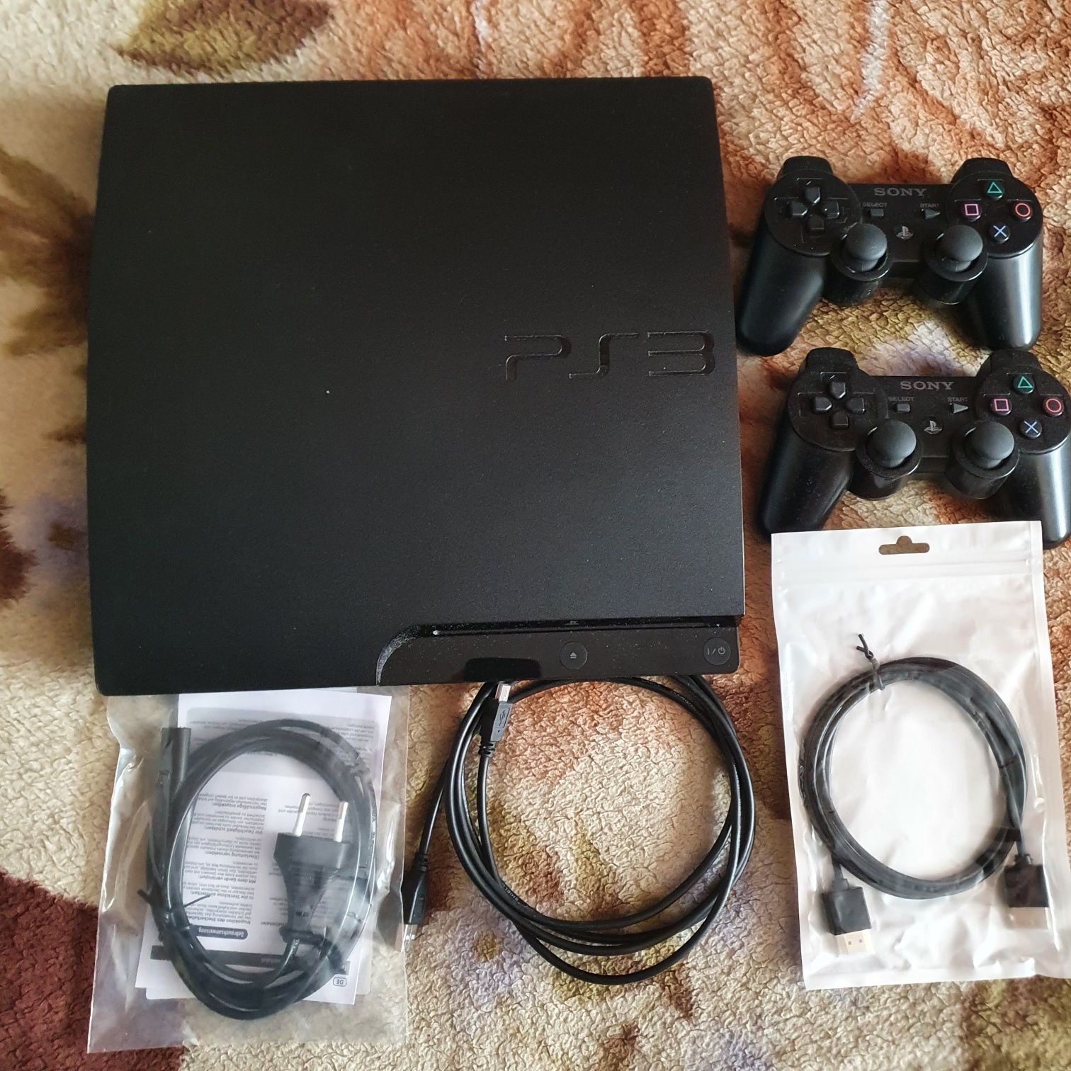 Playstation 3, PS3 Slim 300gb +33 игр Gta 5/Mortal/Uncharted/Fifa 19