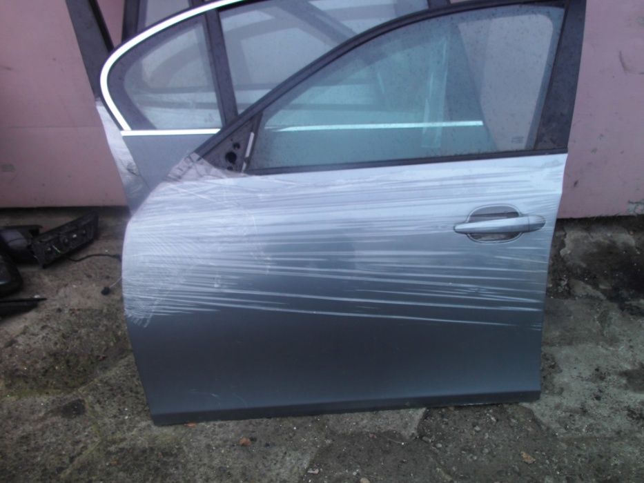 Maskę tył BMW 5 E 60 Sedan Stan BDB Zderzak tył