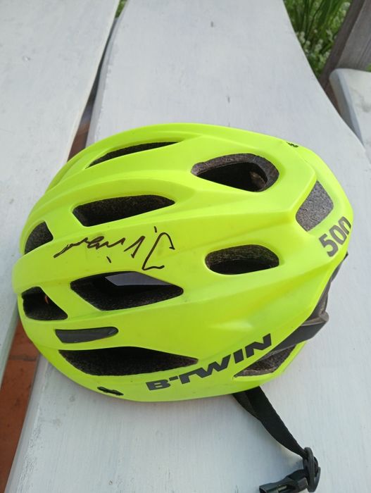 Kask rowerowy z autografem Jonasa Vingegaada zwycięscy Tour de Pologne