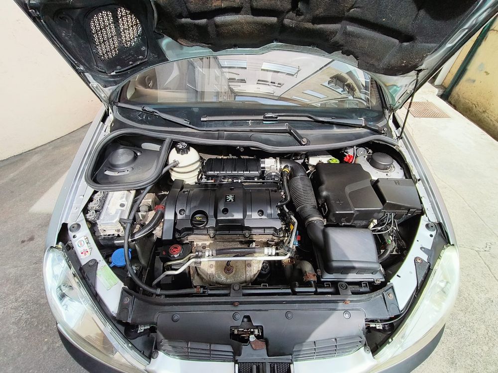 Peugeot 206 CC 1.6 Gasolina 110cv