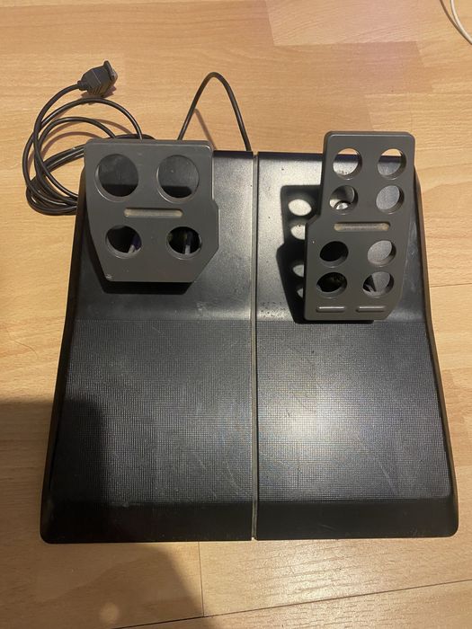 kierownica i pedały logitech xbox