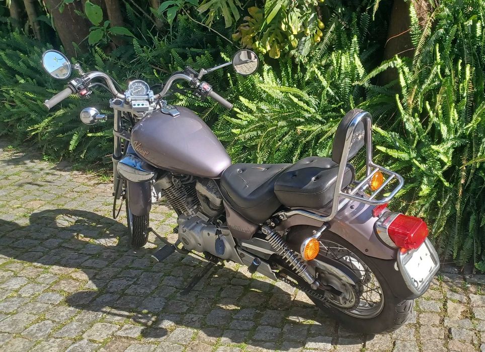 Yamaha Virago 250 clássica