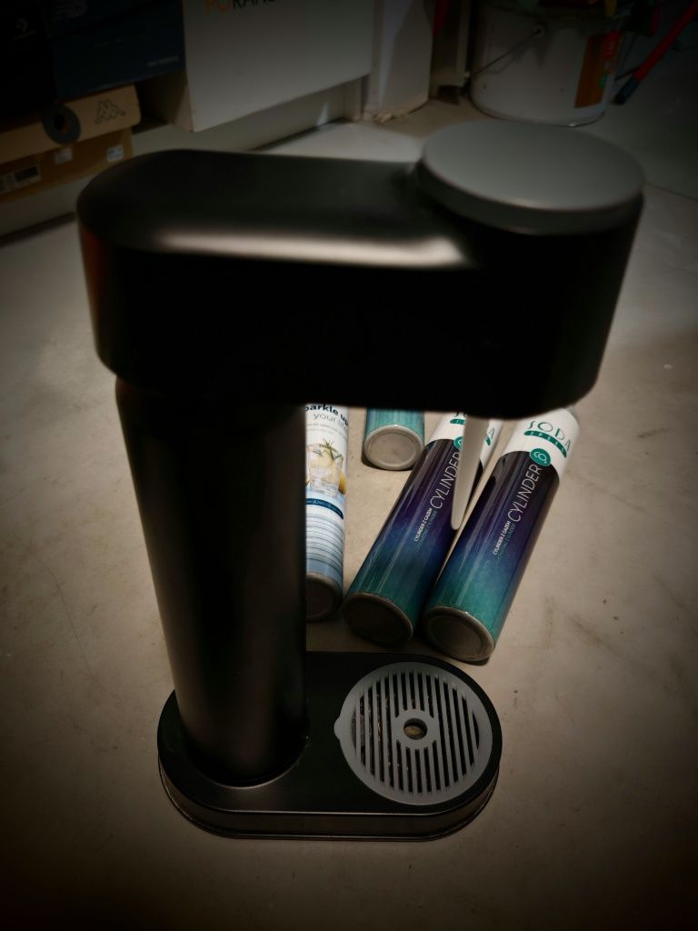 Saturator Philips + 2 butelki + 5 naboi