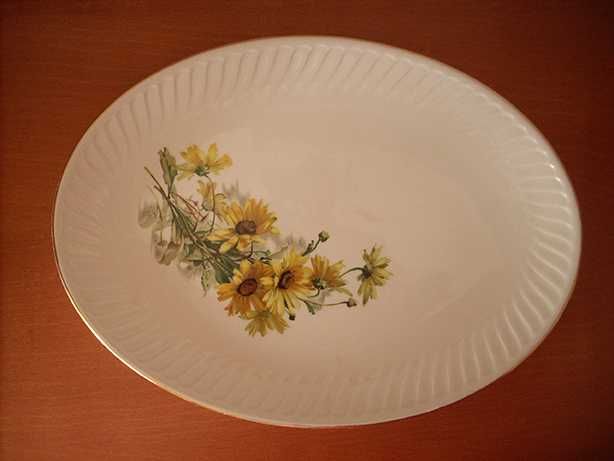 OPORTUNIDADE Precioso Serviço de Jantar Gien France, anos 50