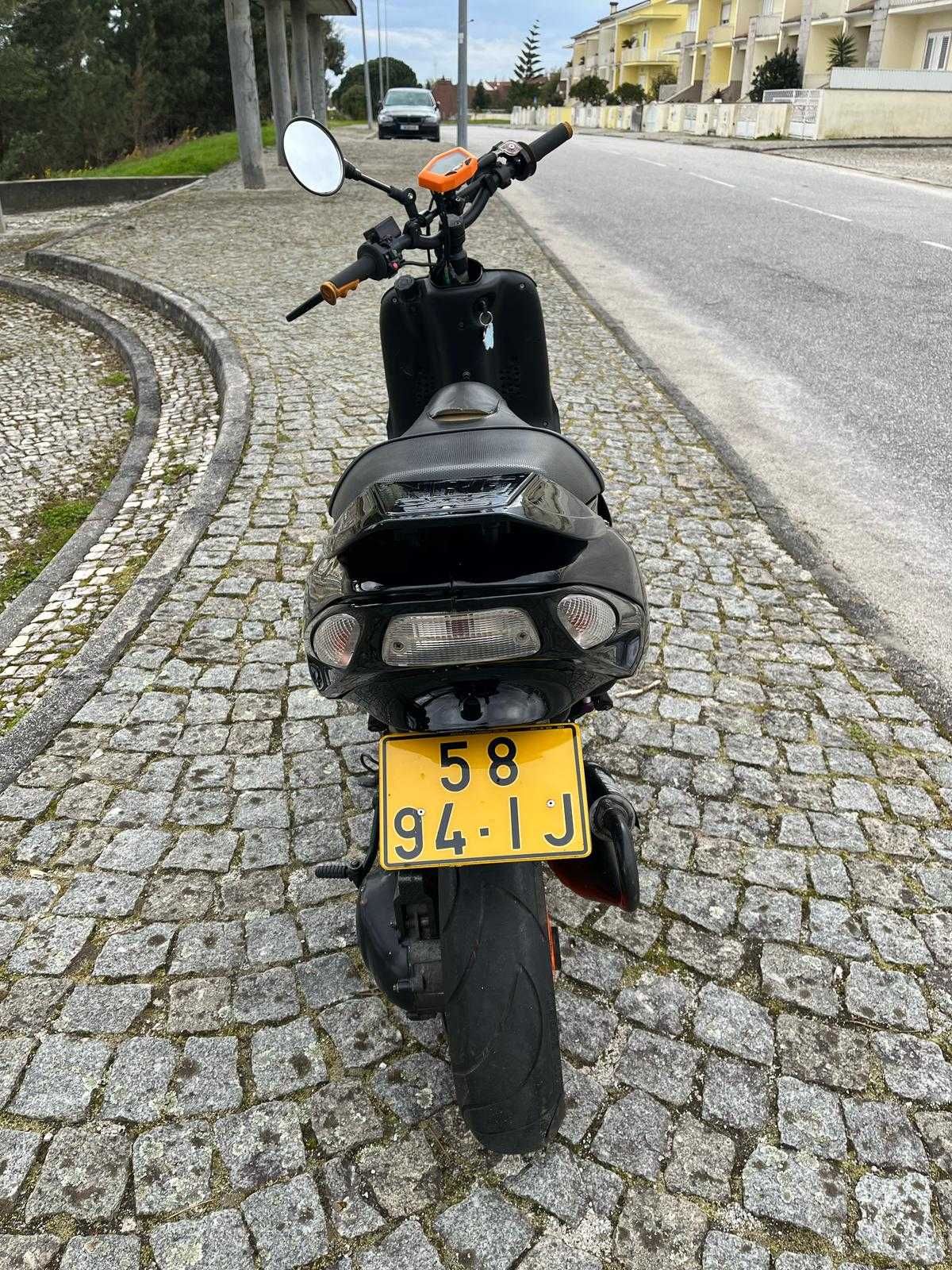 Piaggio NRG MC2 LC (70CC)