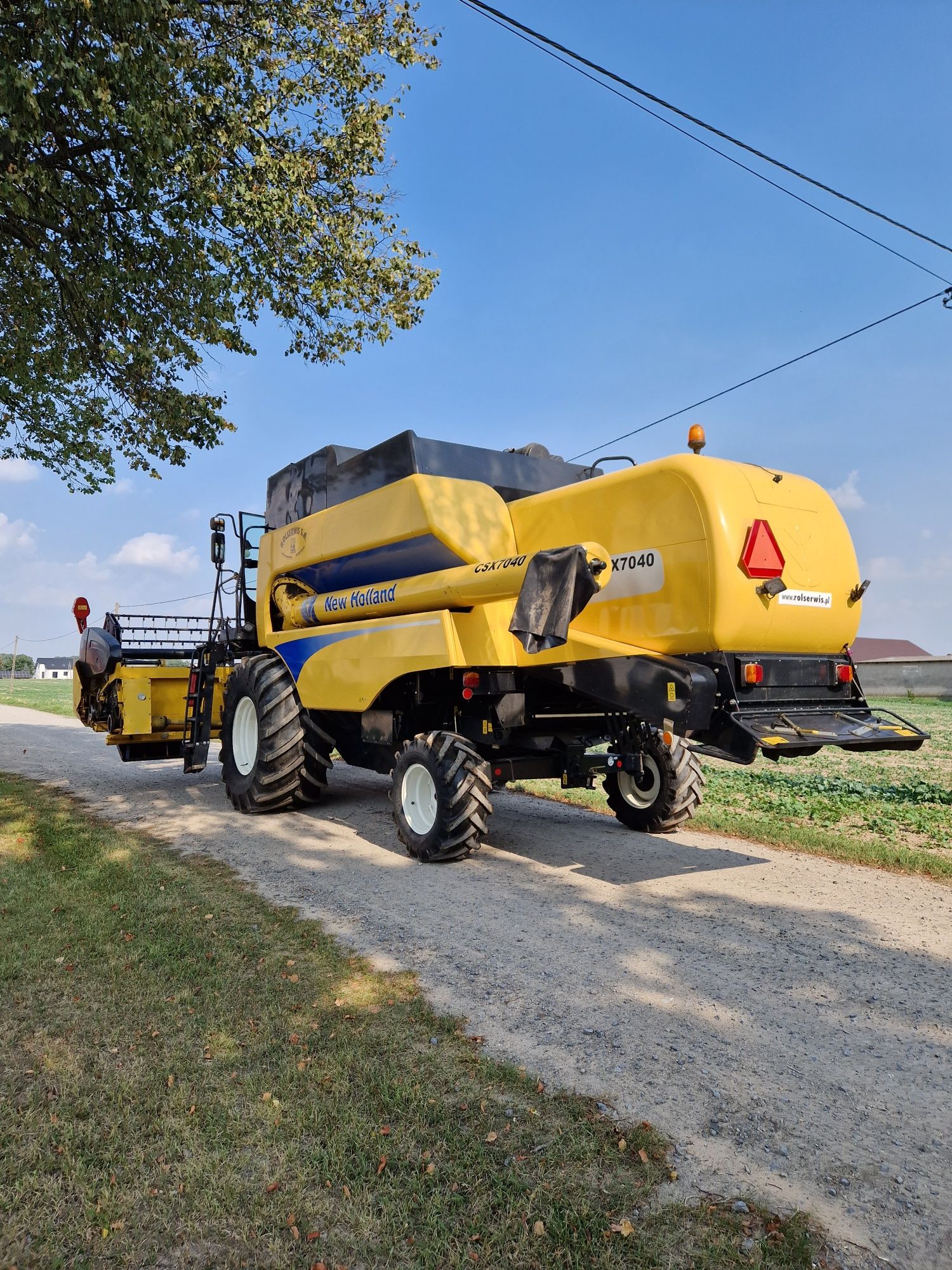New Hollandt CSX7040