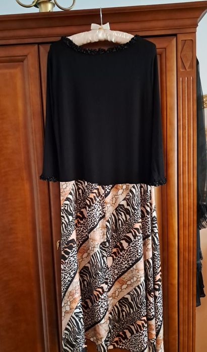 Sukienka midi zebra Bodyflirt zwierzęcy print