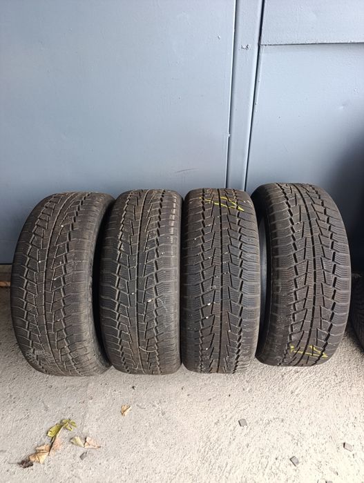 Резина,225/50/r17,шини,колеса.