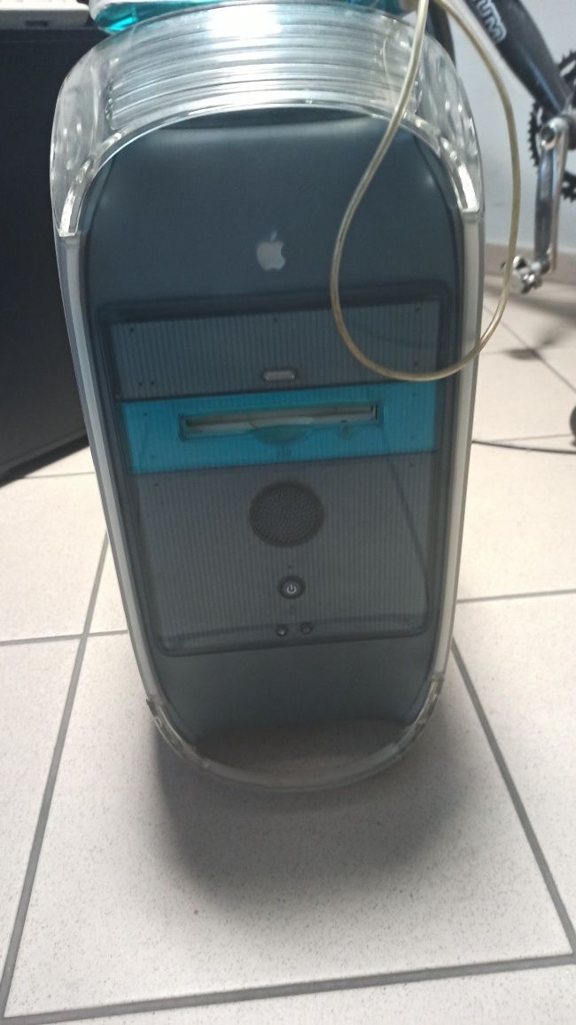 Spring Sale!   Apple Power mac G4!