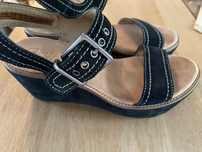 Clark’s, skórzane buty na koturnie