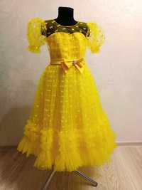 Сукня платье випуск розкішна жовта на 5-6 років