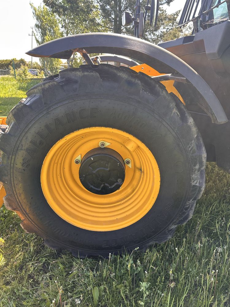 Ładowarka teleskopowa JCB 533-105, klimatyzacja, 2018r, tylko 2622mth