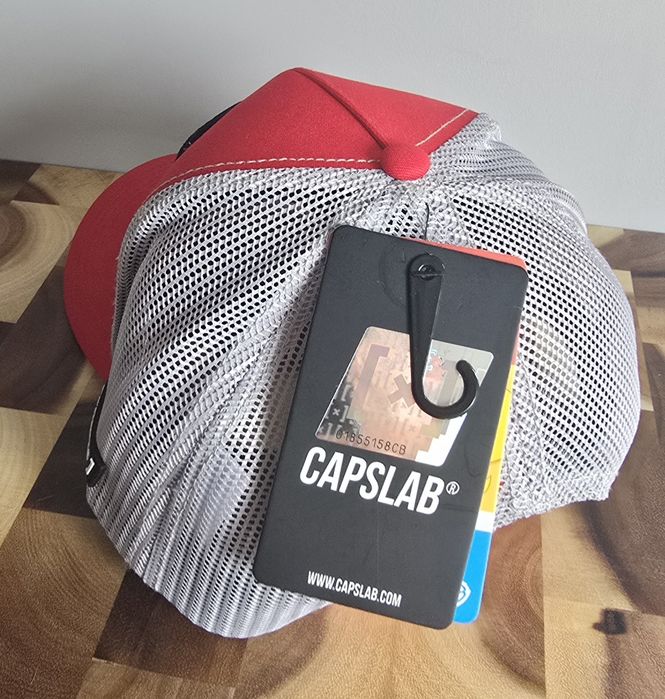 Oryginalna czapka trucker Capslab Bugs Bunny Królik Bugs