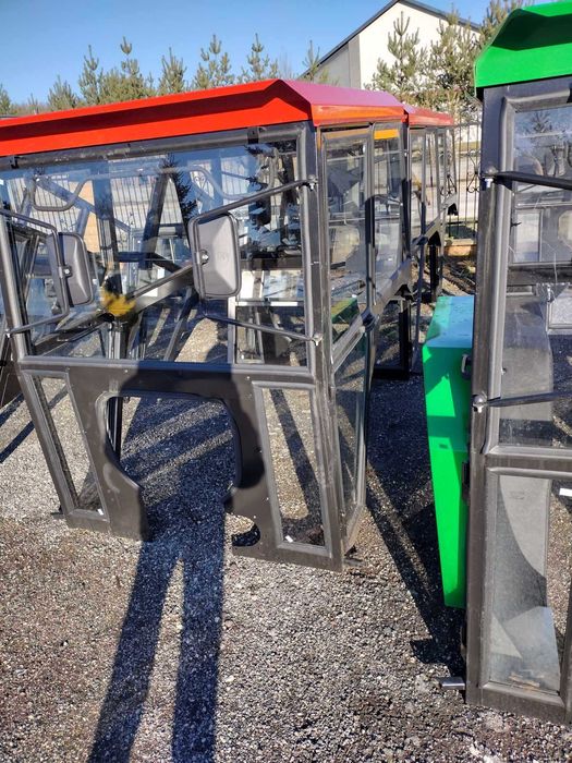 CZĘŚĆ do ciągnika- NOWA KABINA- bez błotników