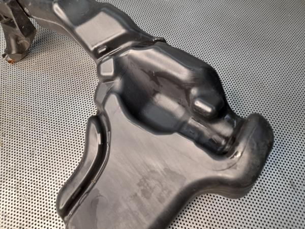 Reservatório / depósito água limpa vidros MERCEDES-BENZ Classe C (W204