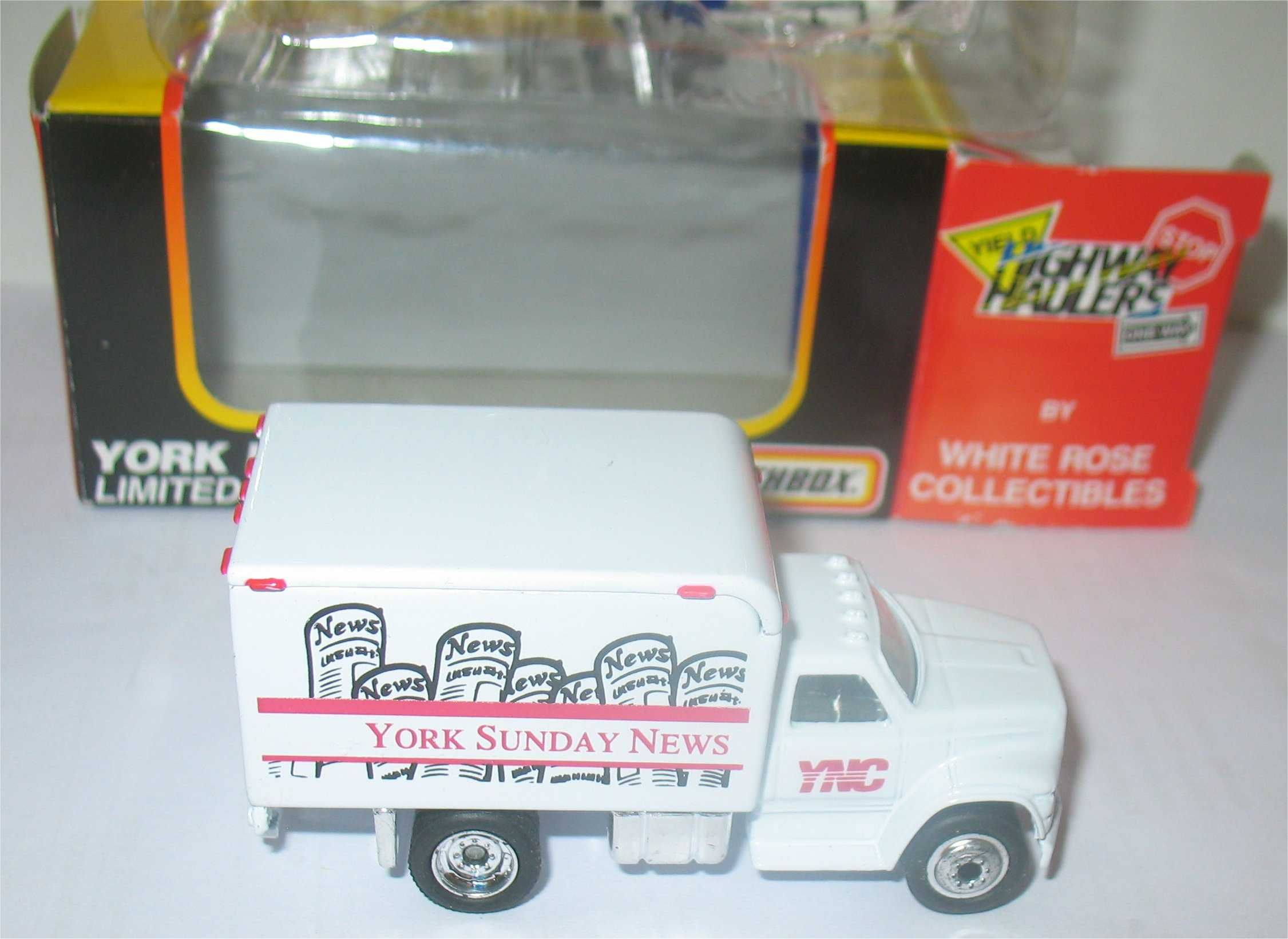 Matchbox - Ford F800 Delivery Van - York Newspaper