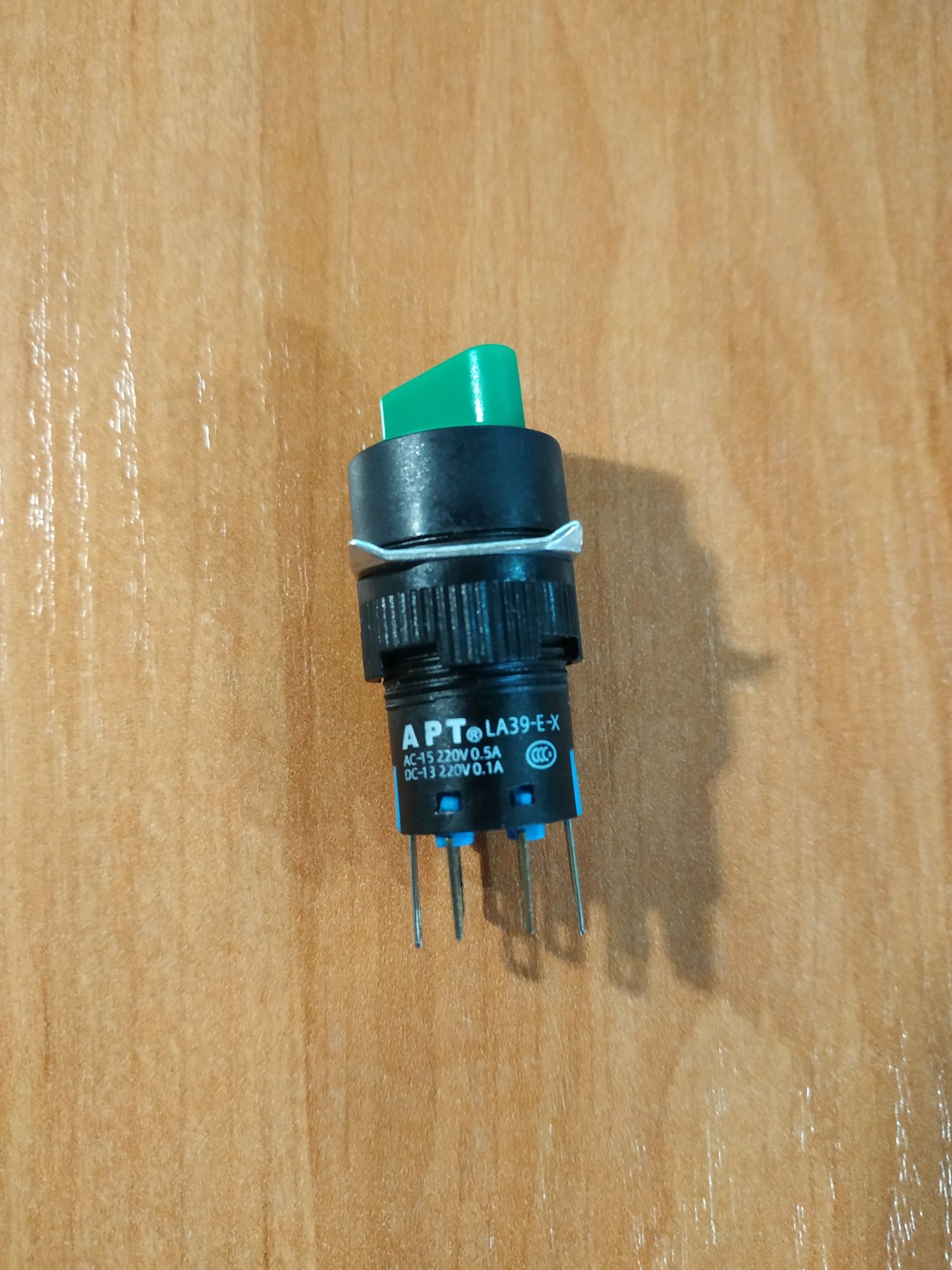 Переключатель APT LA39-E-X