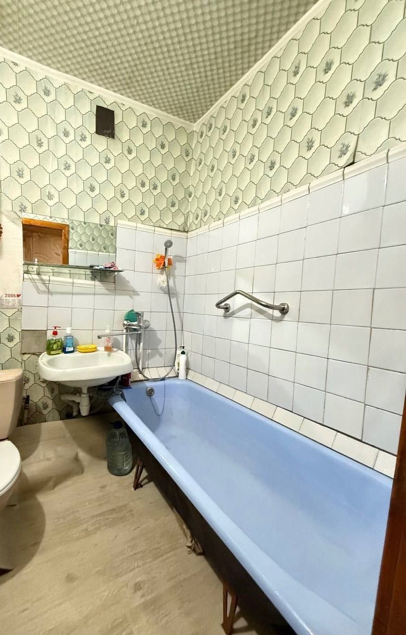 Продам ж/м Ломовский, 1 к. квартира, Фрунзенский, левый берег