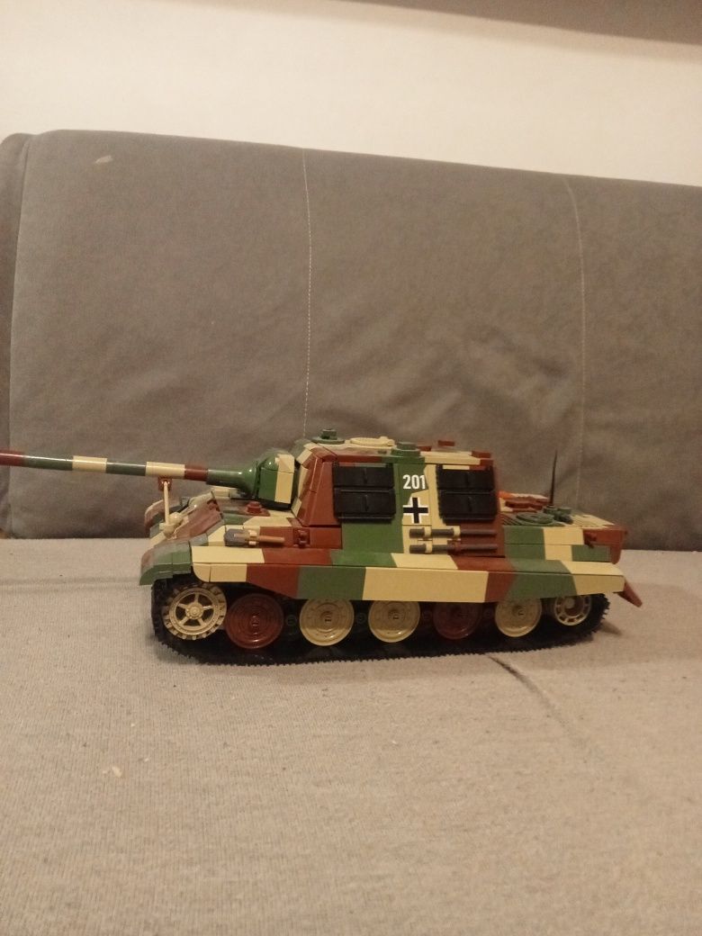 Cobi jadgtiger klocki