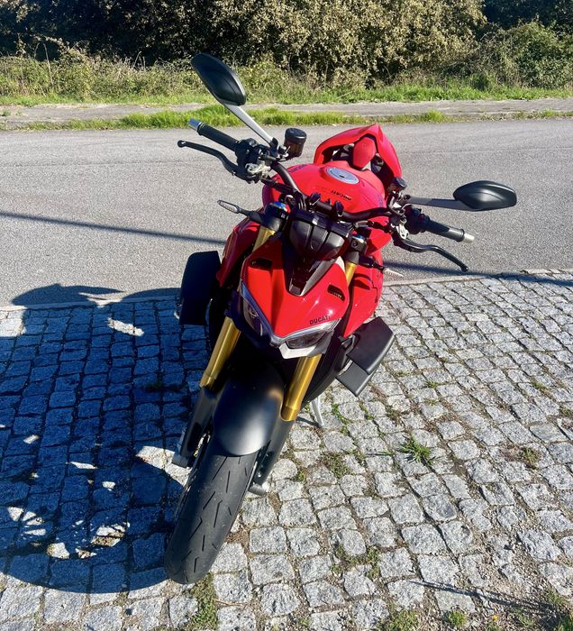 Ducati Streetfighter V4s Red 2023