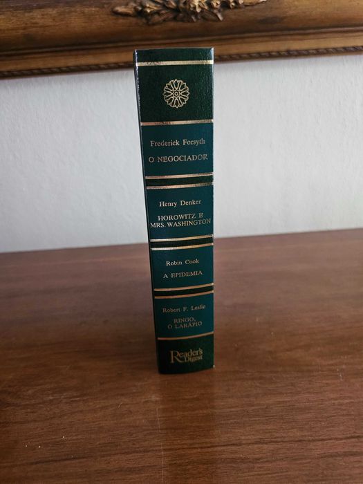 Livro Reader’s Digest - Obras de Forsyth, Denker, Cook, Leslie (1989)