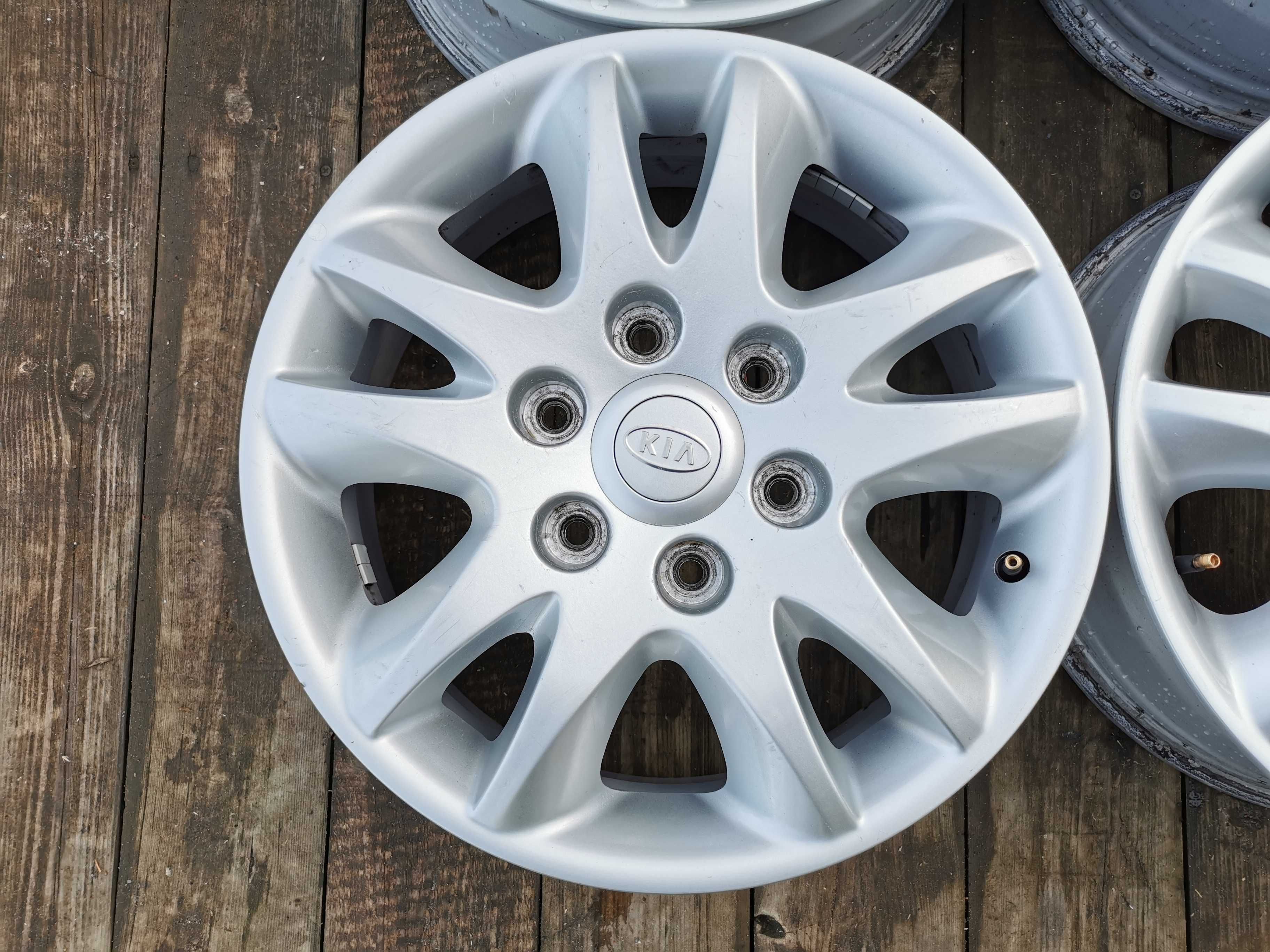 Alufelgi 17" 6x139.7 et47 oryginał KIA CARNIVAL