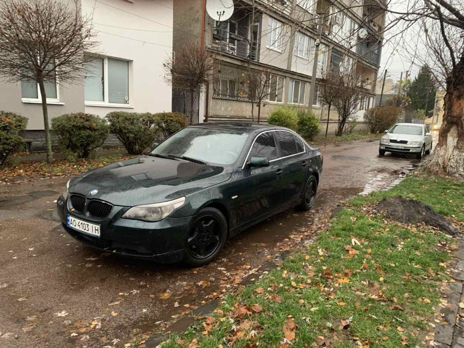 BMW 523i 2005 року випуску