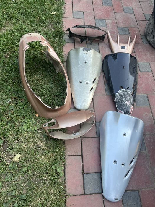 Не дорого запчастинина yamaha jog36,пластик на хонду 62,68,27,28,34!