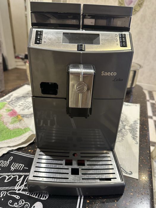Кофемашина Saeco Lirika One Touch Cappuccino