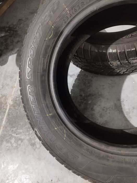 Zimowe 235/65 R17 Dunlop