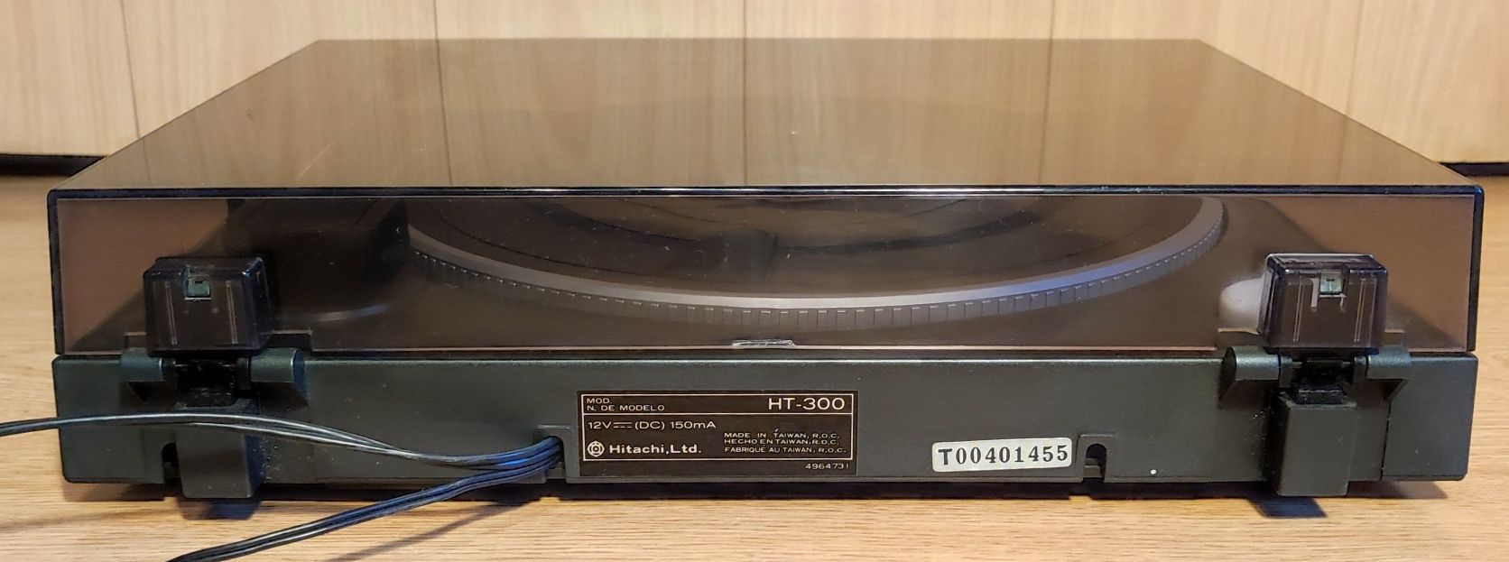 Gramofon Hitachi HT 300 półautomatyczny
