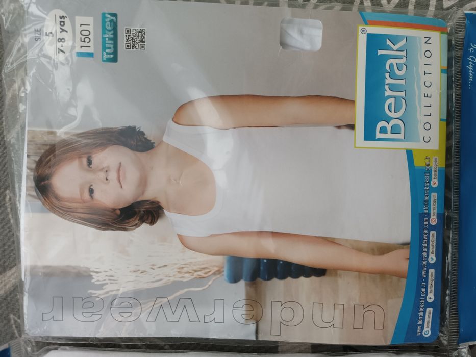 Білі футболка + майка 7-8 років.Турція