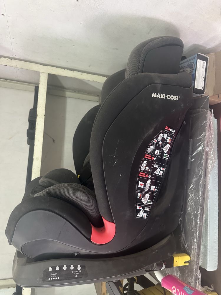 Автокрісло Maxi Cosi Titan Basic Black 9-36 кг.