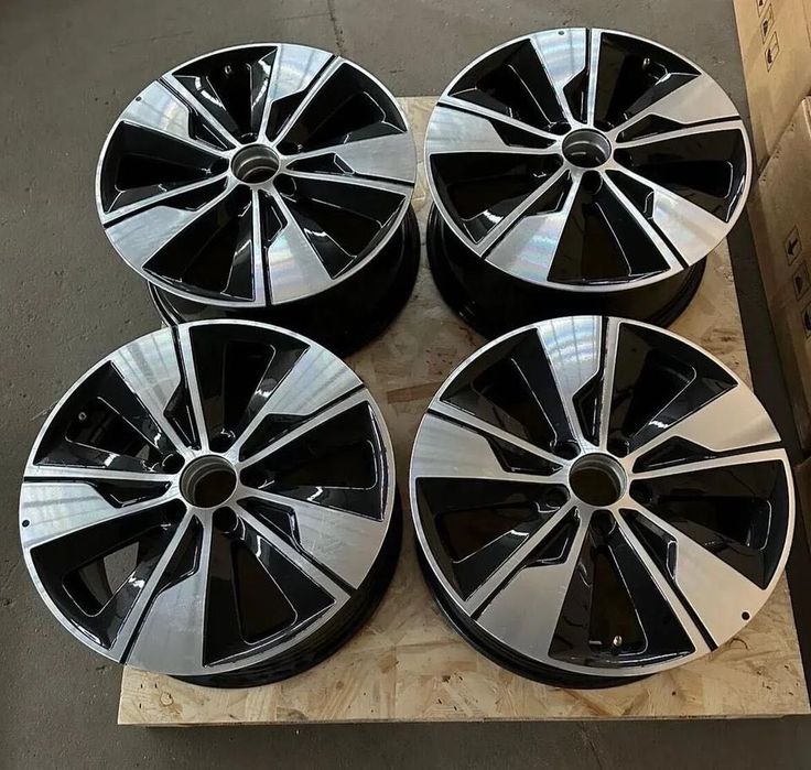 4 felgi 18'' Mercedes Benz W447 V-klasa  Vito felga