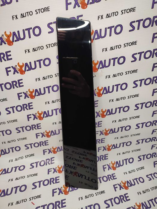 Молдинг передній водійська та пассажирська сторони Ford explorer 5