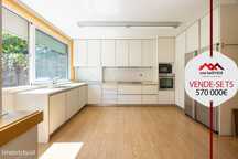 Moradia T5 | Faria Guimarães | Renovada | Terraço | Metro | Investimen