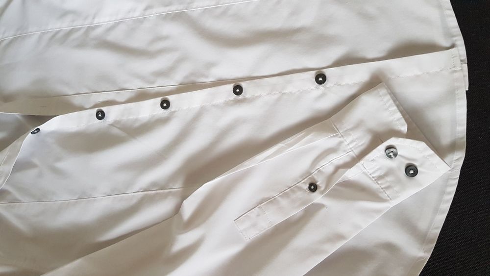 Biała koszula wizytowa