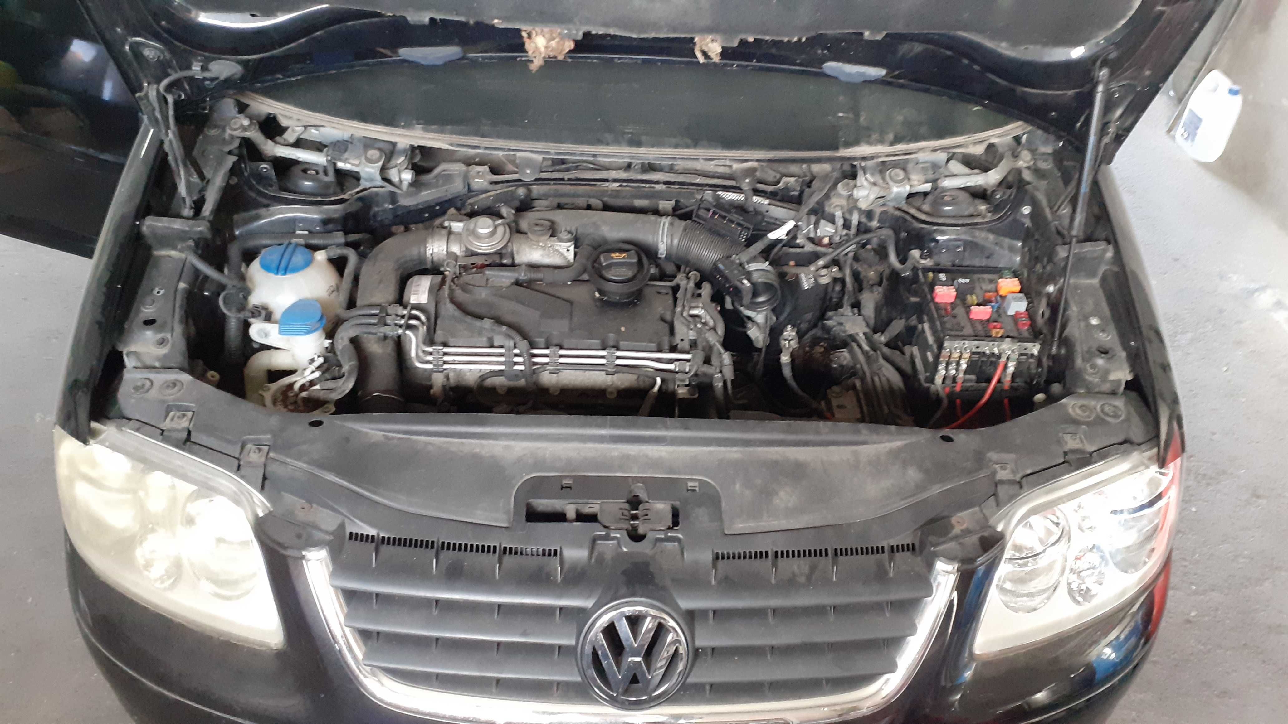 VW Touran 04 carro estrangeiro